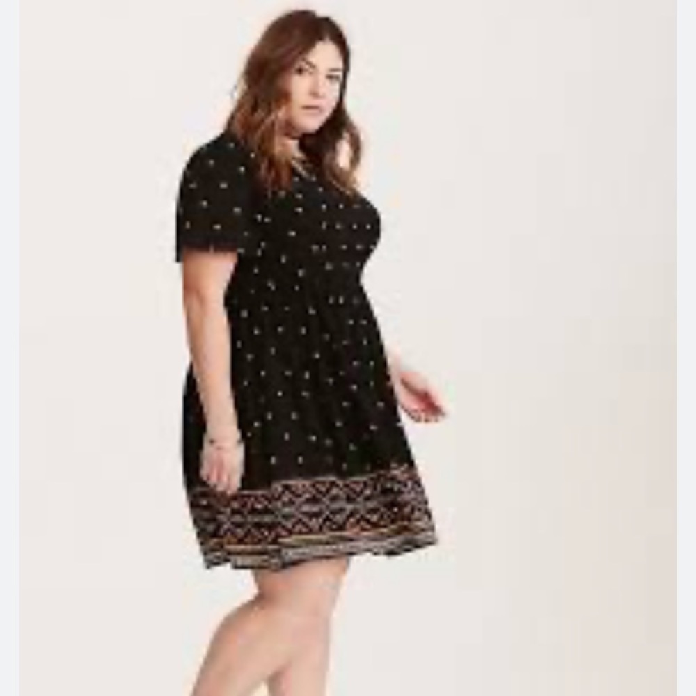 torrid Black Patterned Short Sleeve Skater Dress
